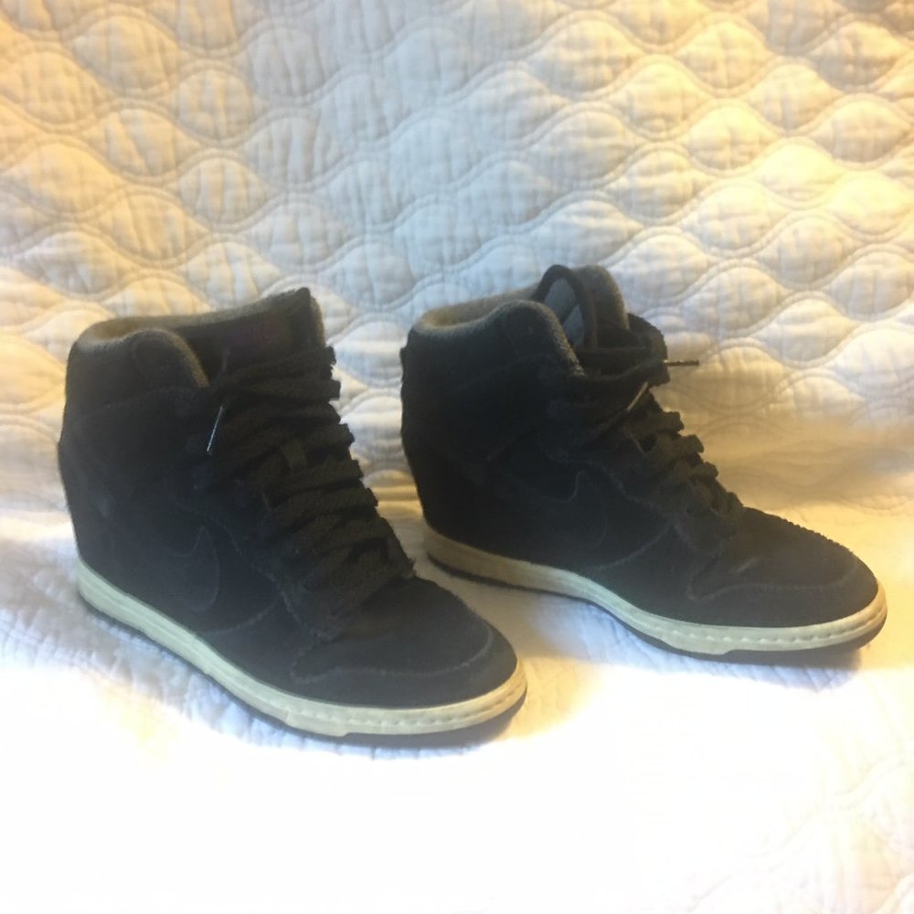 NIKE Sky High Dunk Black Sneakers